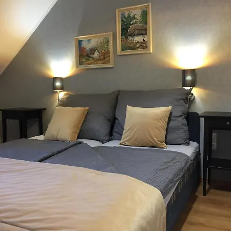 Kikerics Vendeghaz Bed & Breakfast