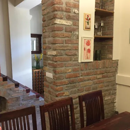 Kikerics Vendeghaz Bed & Breakfast *