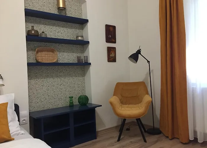 Kikerics Vendeghaz 维拉尼