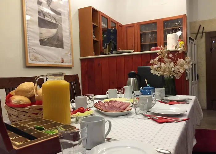Kikerics Vendeghaz 3*