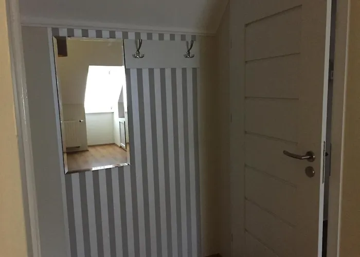 Kikerics Vendeghaz 3*