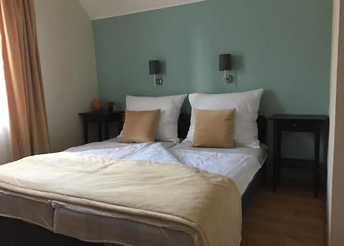 住宿加早餐酒店 Kikerics Vendeghaz 3*