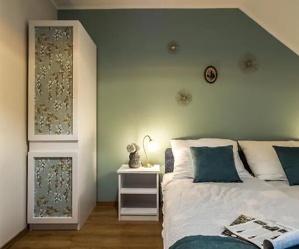 Kikerics Vendeghaz 3* 维拉尼